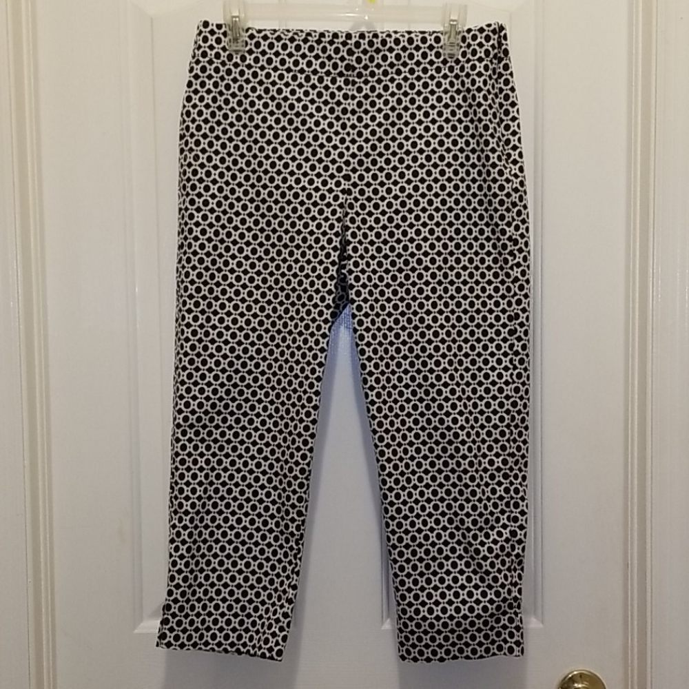 Talbots Heritage stretch b/w circle design crop pa